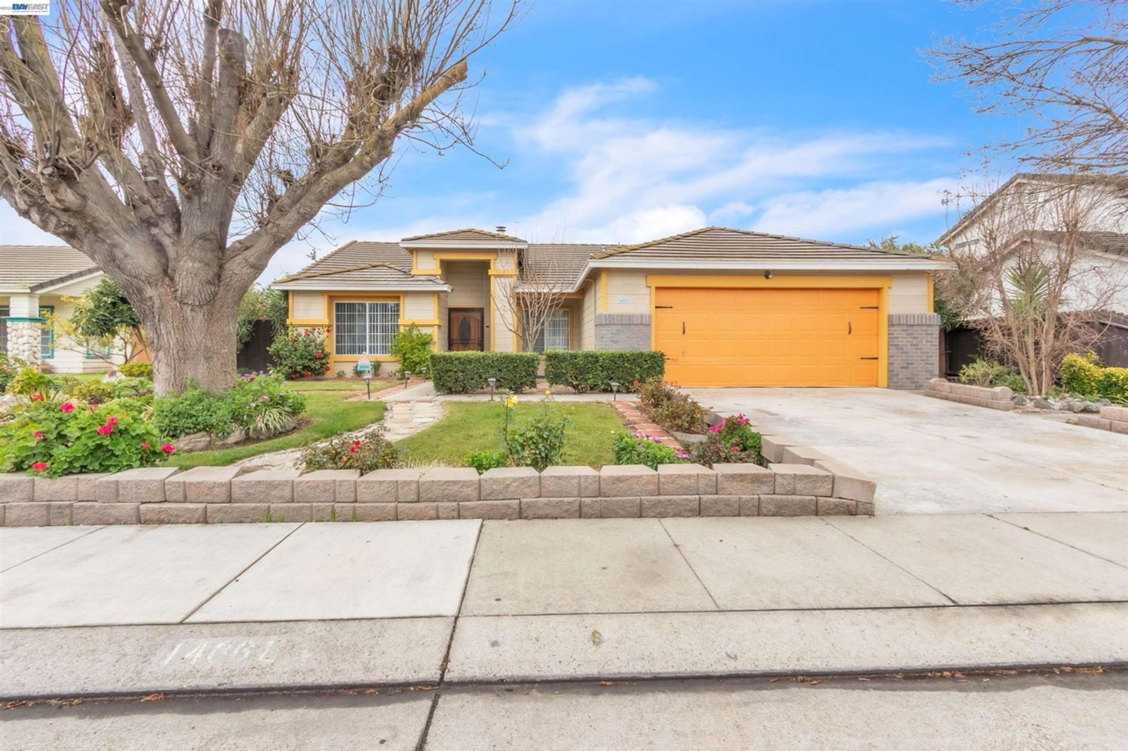 Lathrop House: 14061 Jasper St