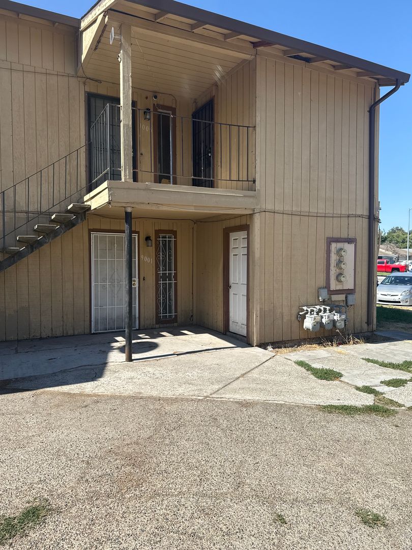 Stockton Apartment: 9005 stacey ct