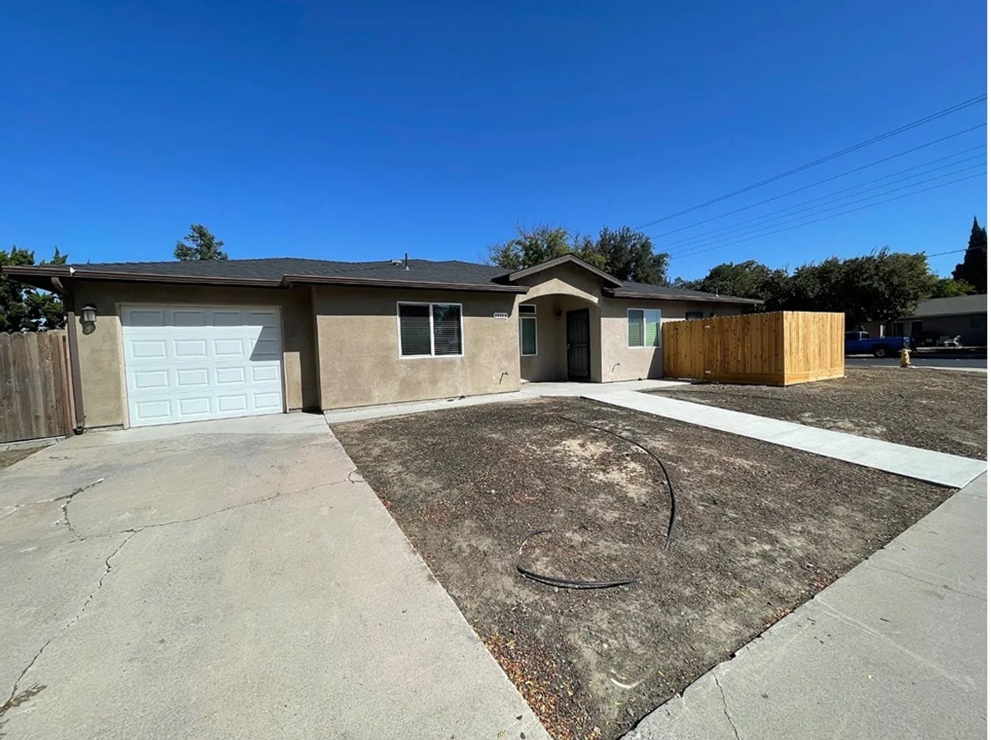 Modesto Apartment: 2533 Miller Ave