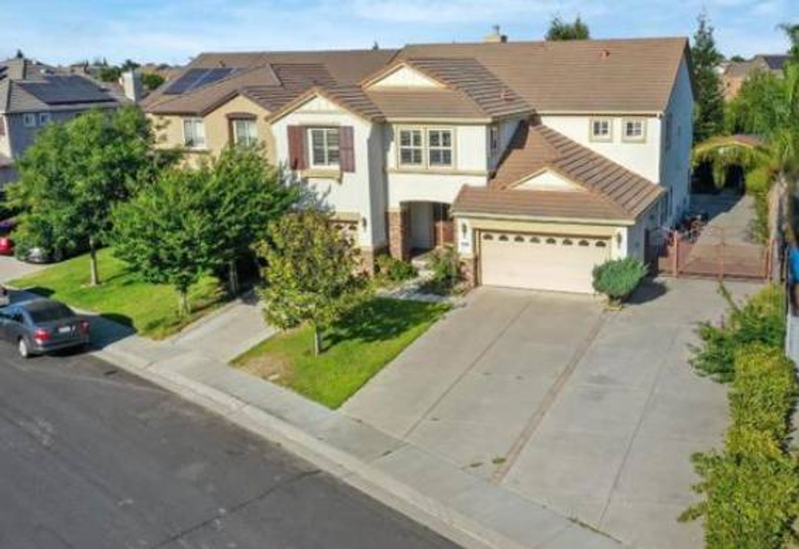 Manteca House: 2154 Brennan Ln