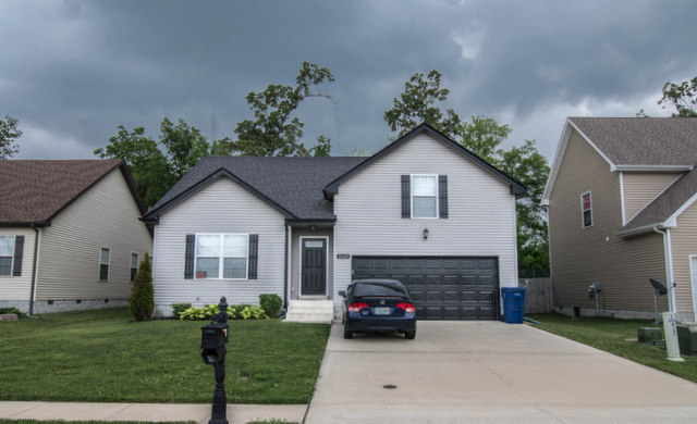 Clarksville House: 3627 Fox Tail Drive