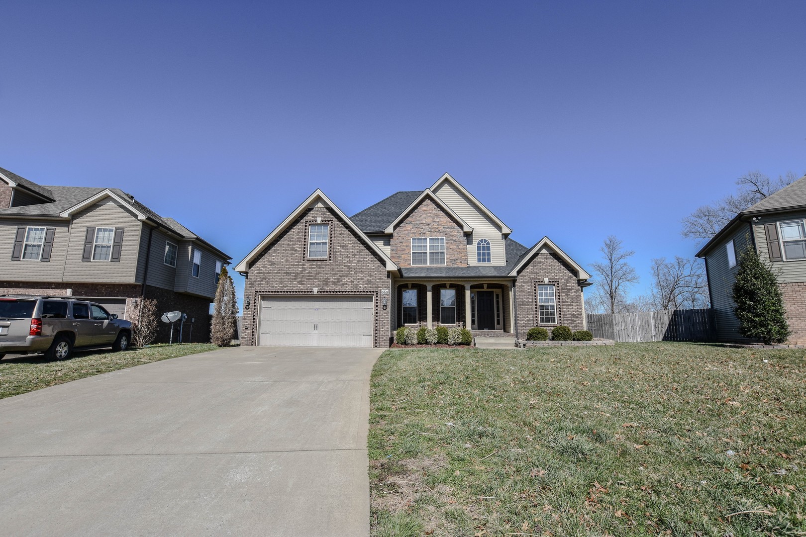 Clarksville House: 1768 Apache Way