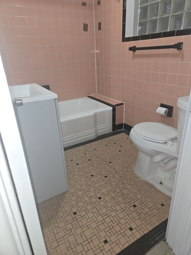 Allentown Apartment: 1612 W. Hamilton Street