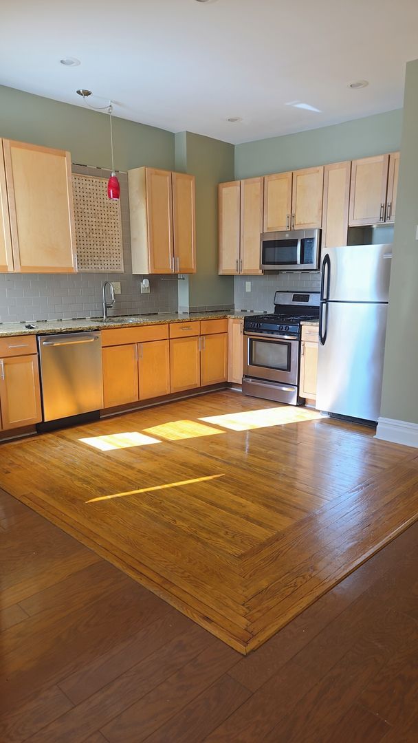 Allentown Apartment: 113 N. 11th Street