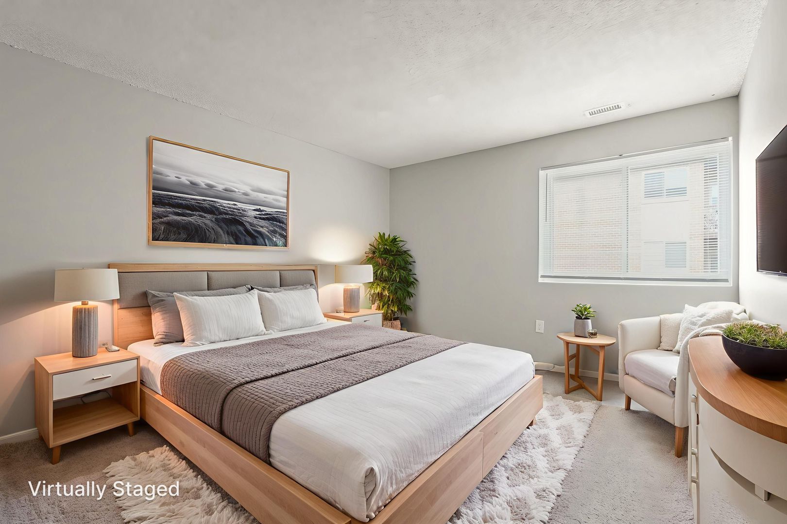 Whitehall Apartment: 3 Maryland Circle