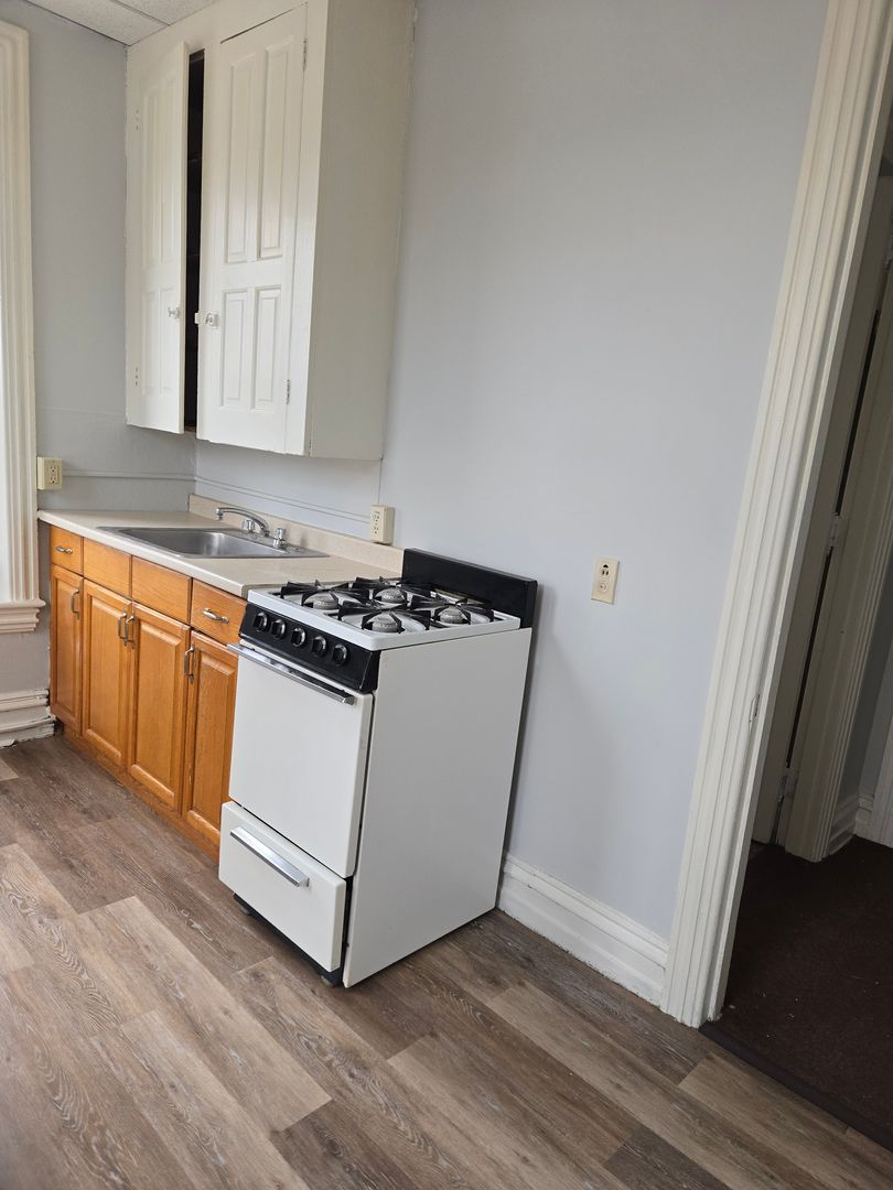 Allentown Apartment: 962 Hamilton Street
