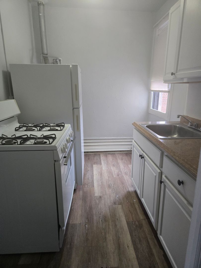 Allentown Apartment: 923 Hamilton Street