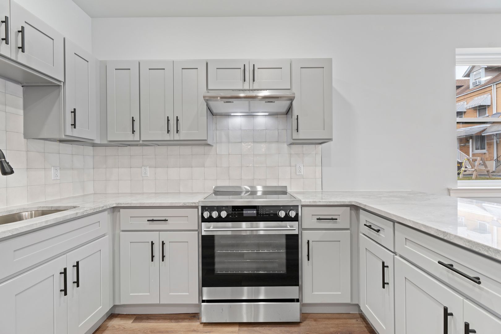 Allentown Apartment: 401-403 Auburn Street