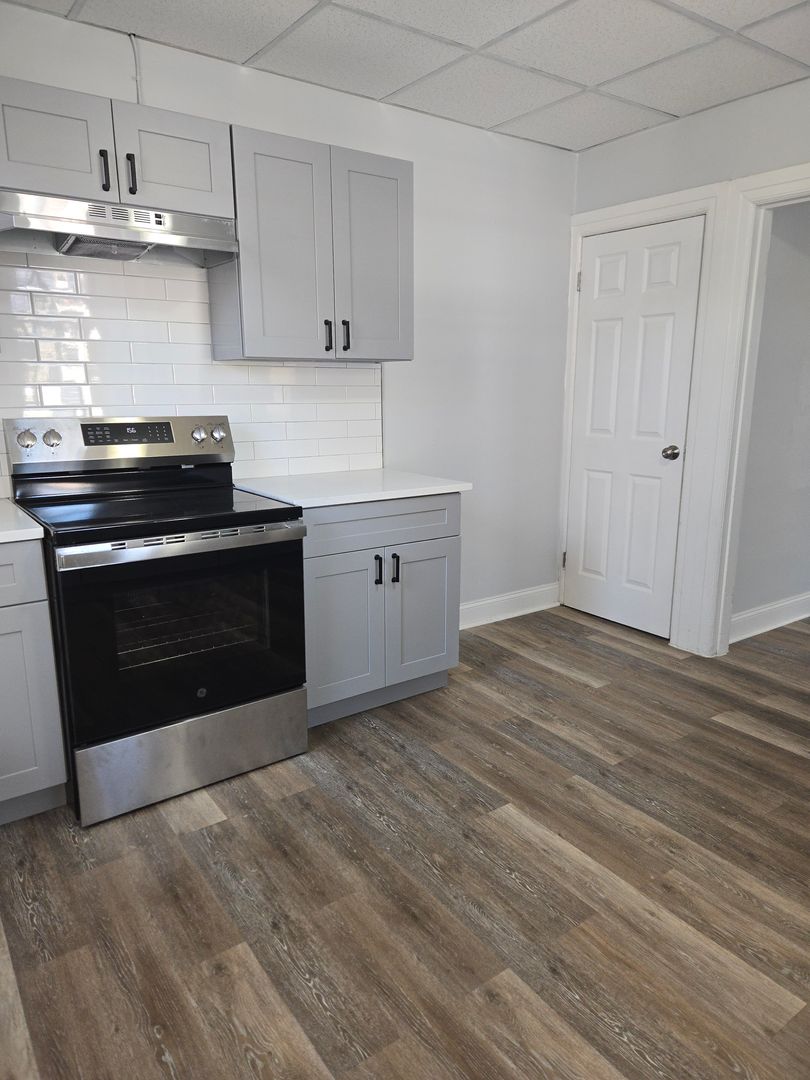 Bethlehem Apartment: 315 E Morton Street