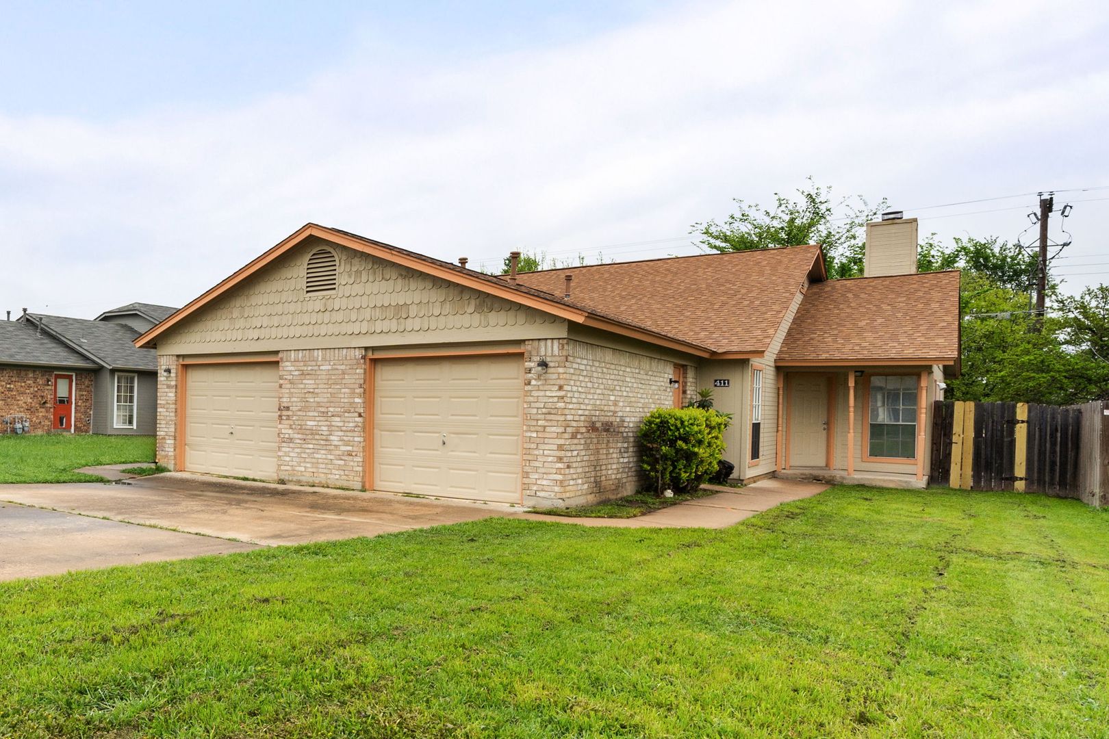 Round Rock House: 411 Greenlawn Blvd