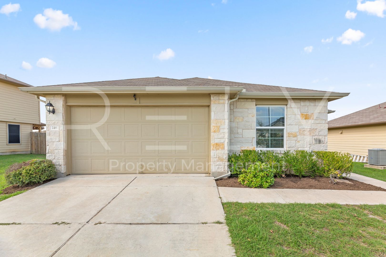 Hutto House: 146 Leon River Lp