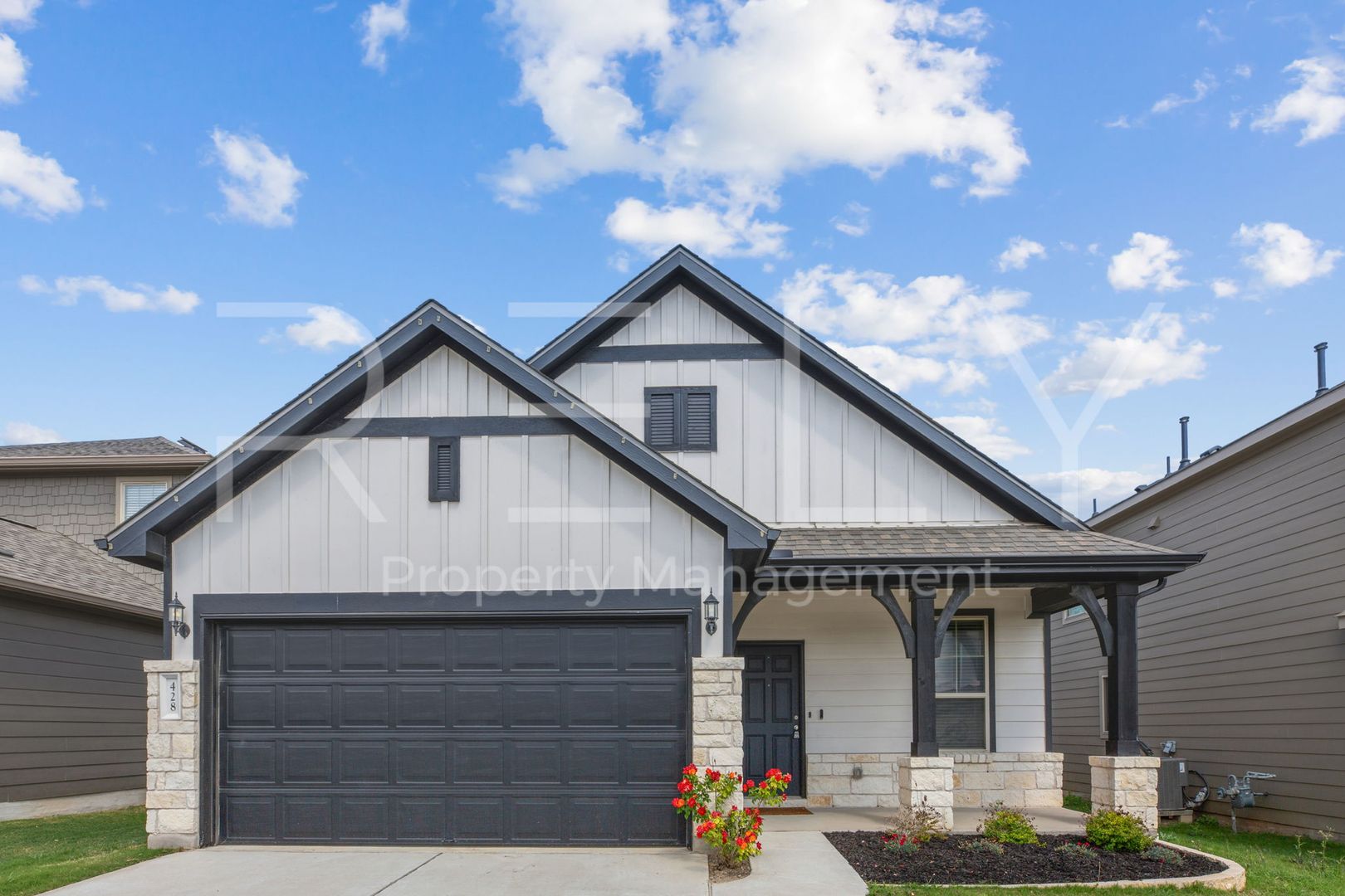 Georgetown House: 428 English Oak St