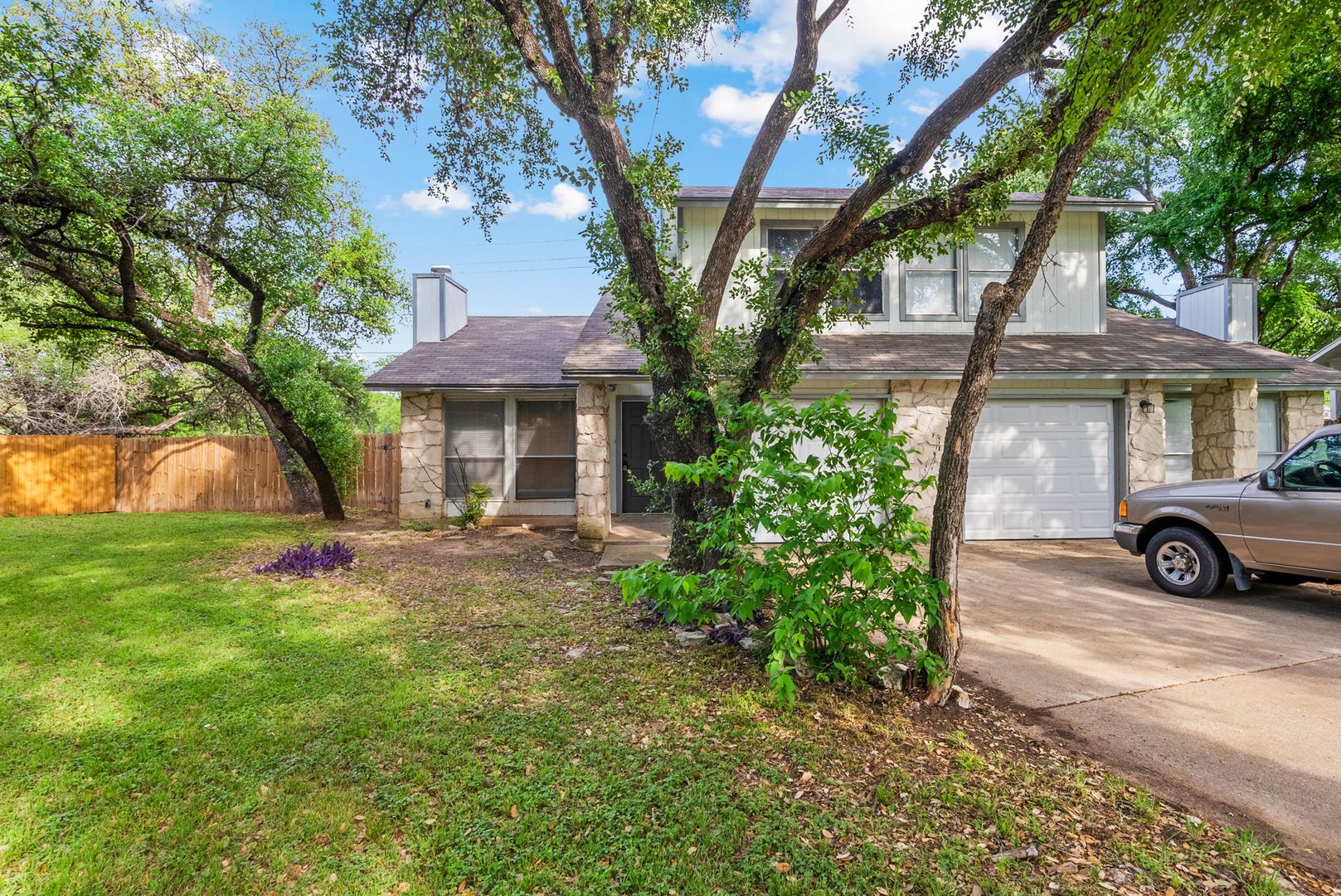 Austin Apartment: 7505 Saint Amant Pl