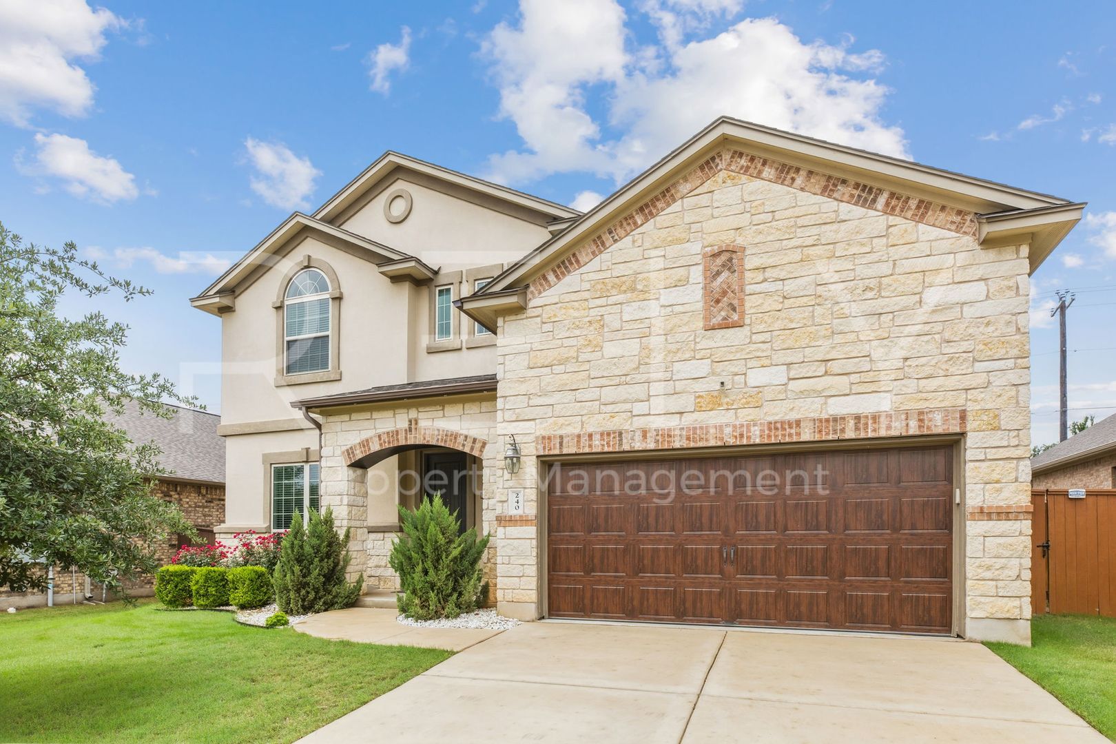 Georgetown House: 240 Cross Timbers Dr