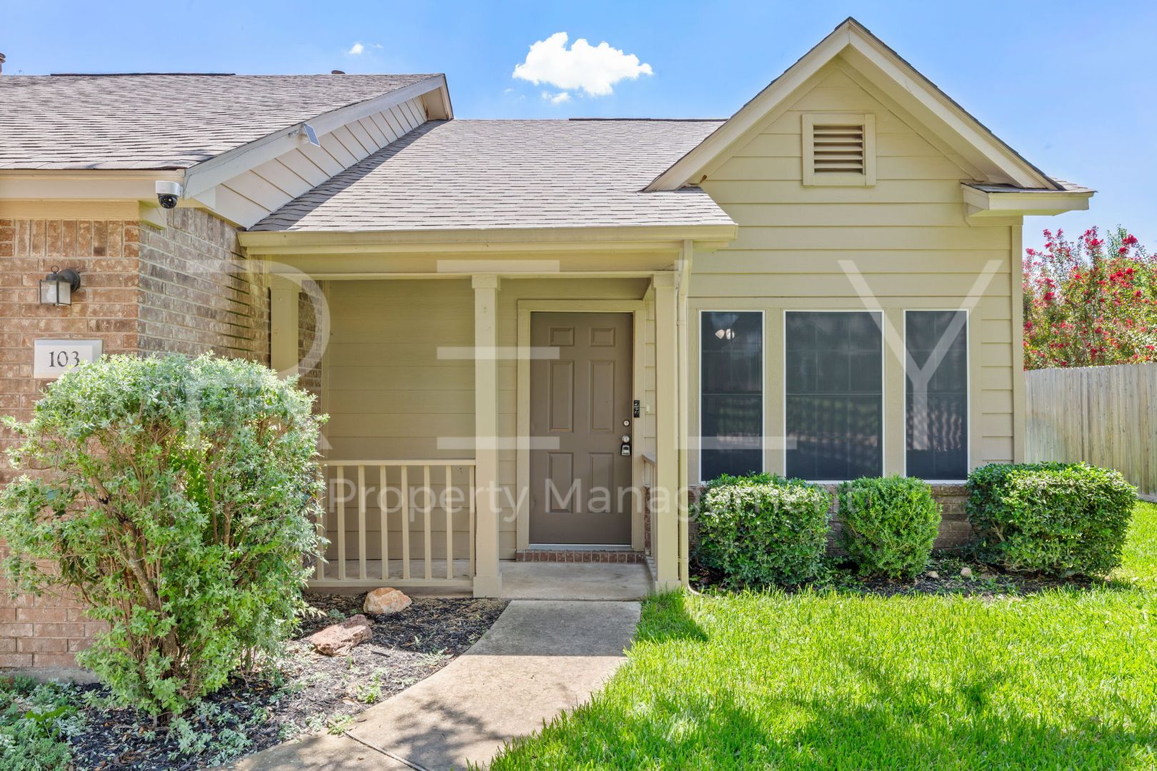 Georgetown House: 103 Prairie Springs Loop