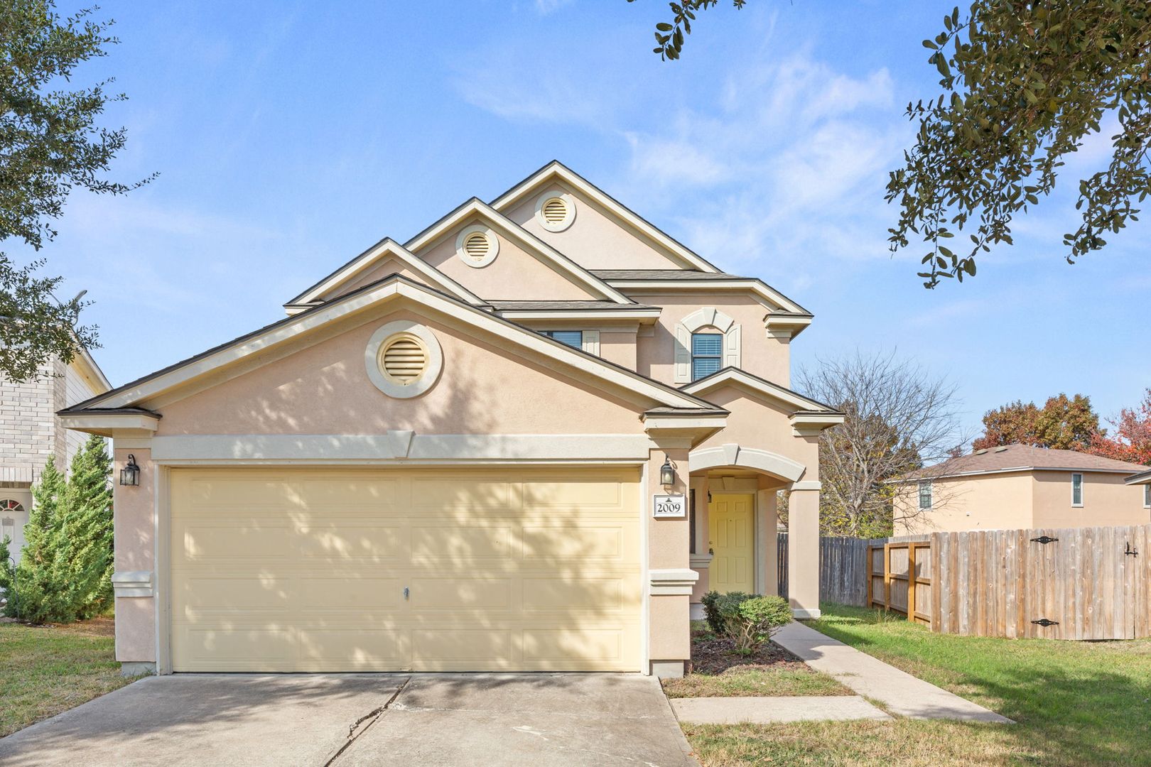 Georgetown House: 2009 Perkins Pl