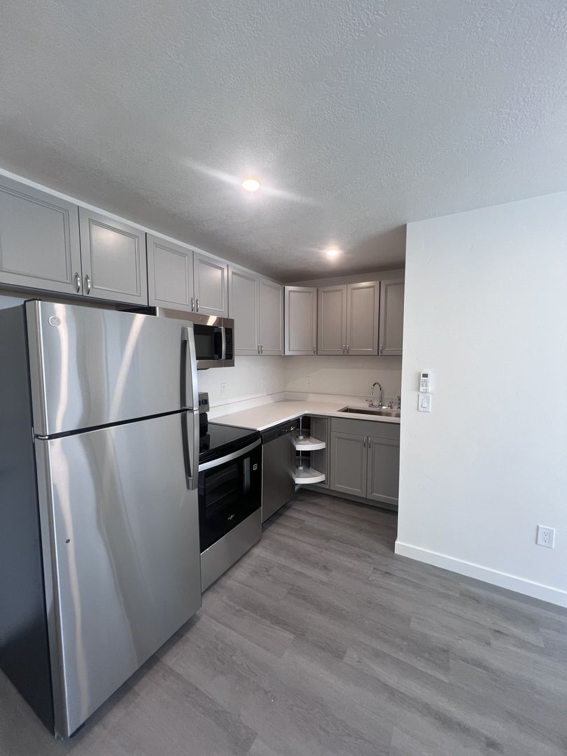 Victoria Canyon Apartments 10 of 12