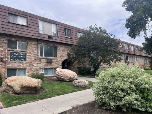 Cedar Cliff Apartments – photo 1