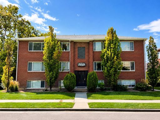 Arches Apartments – photo 1