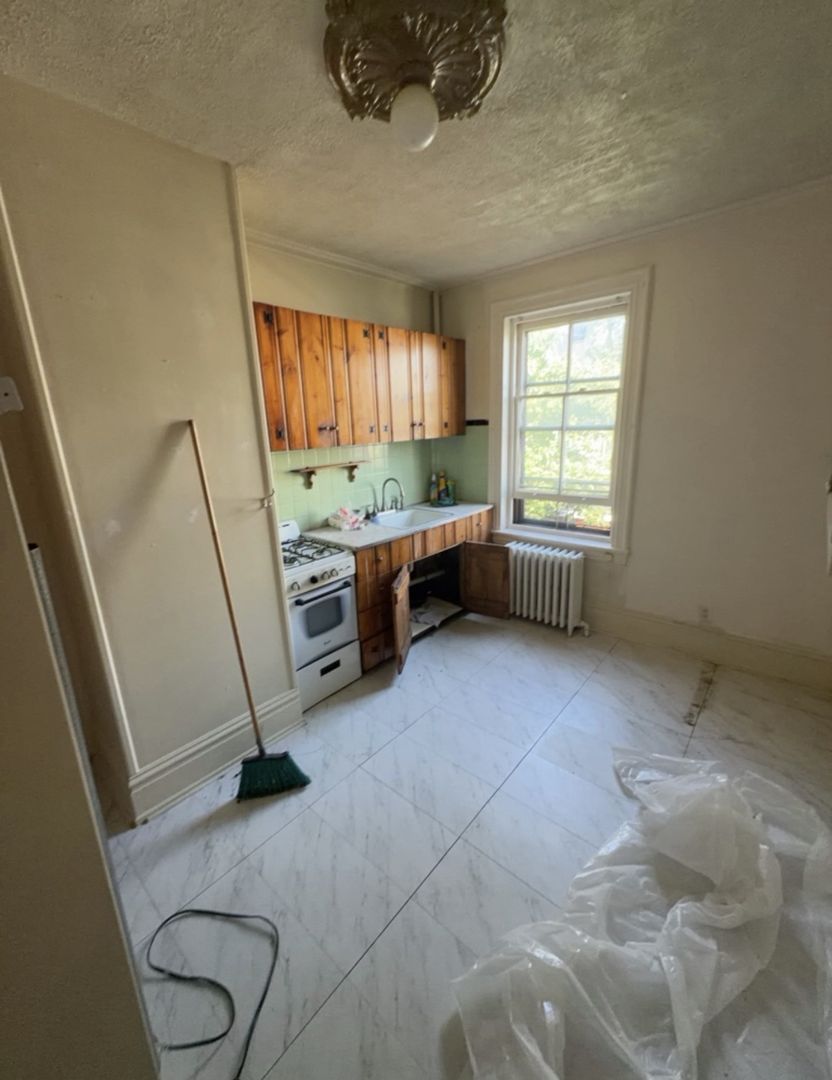 Philadelphia Apartment: 169 W Norris St