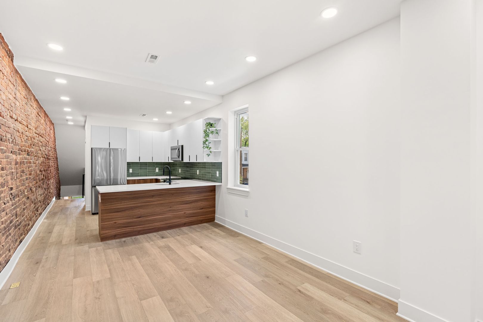Philadelphia Apartment: 4503 N 19TH ST