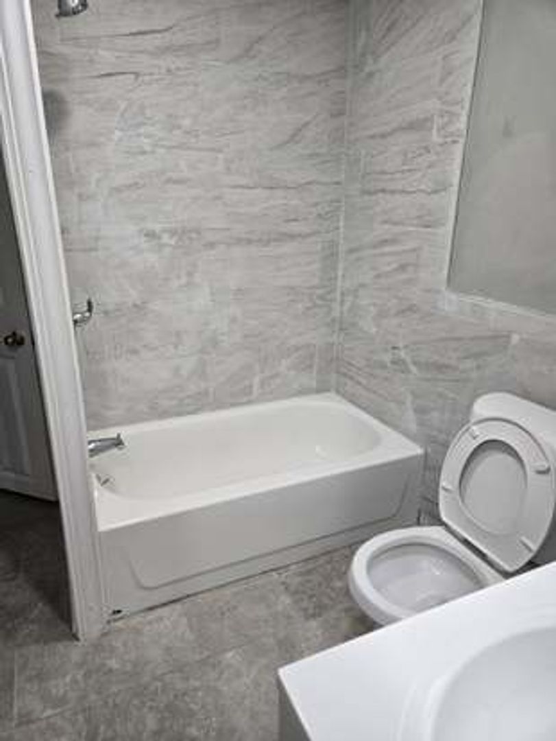 Philadelphia Apartment: 516 West Queen Lane