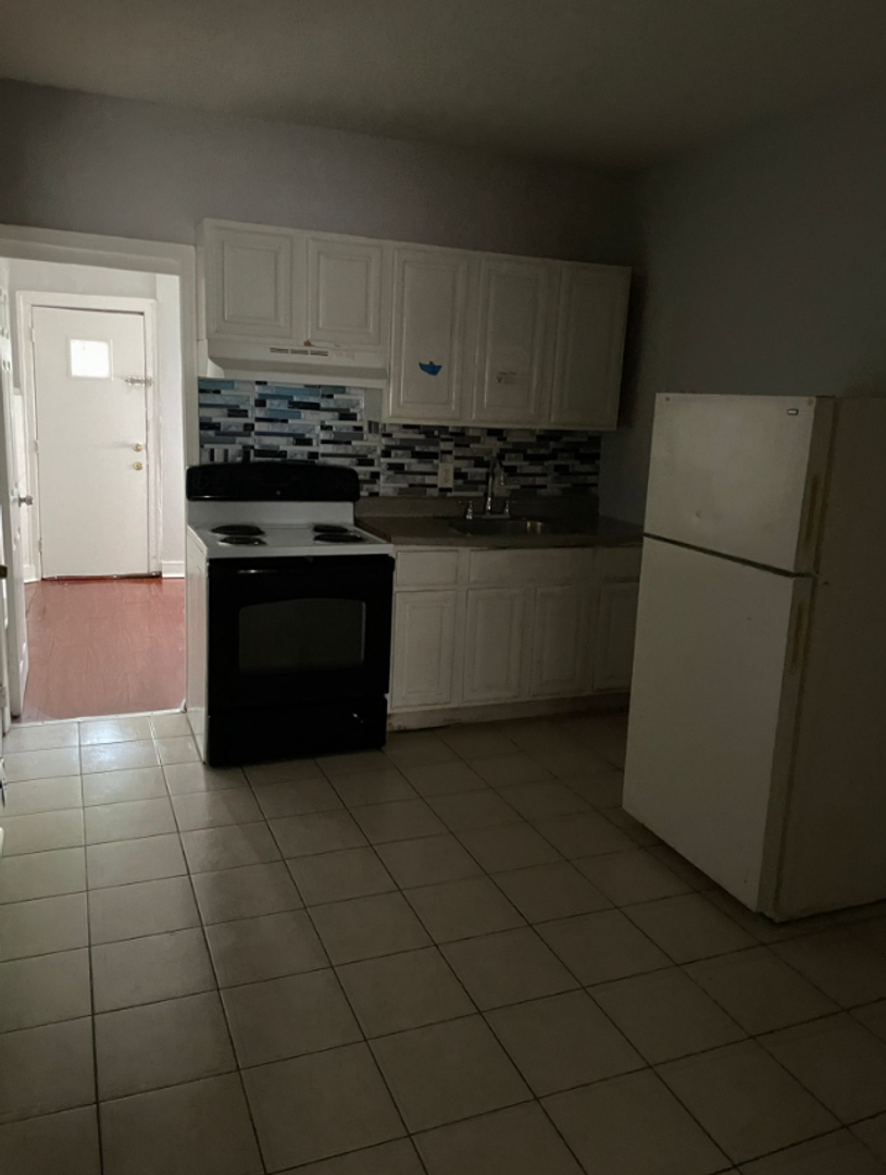 Philadelphia Apartment: 4942 N 7th St,