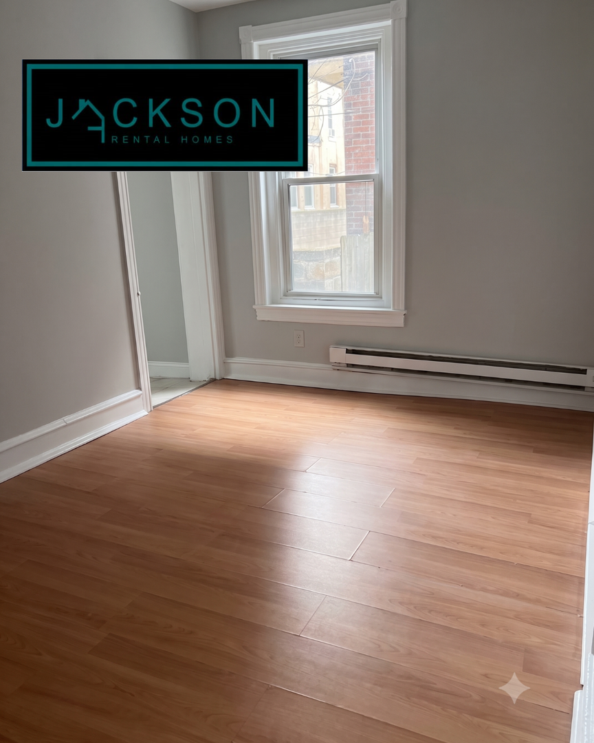 Philadelphia Apartment: 53 West Logan St.
