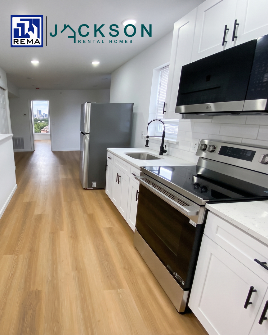 Philadelphia Apartment: 5639 Market St,