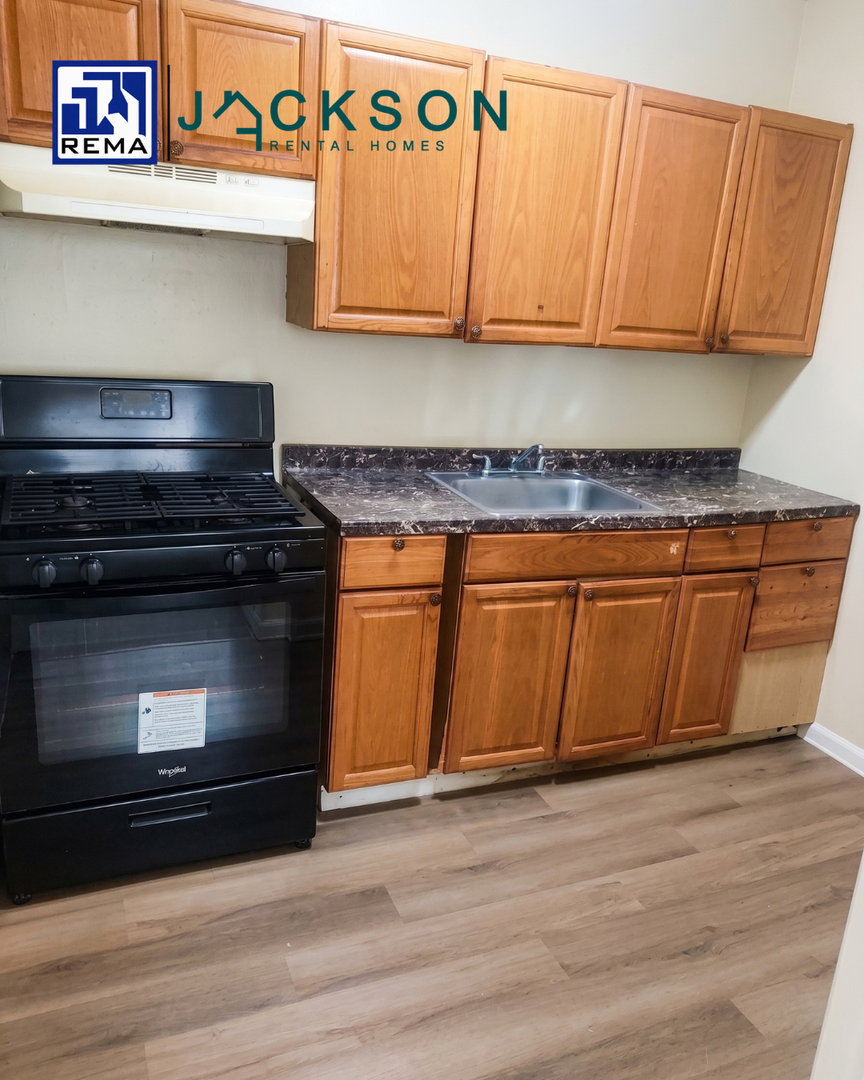 Philadelphia Apartment: 1900 South 65th Street