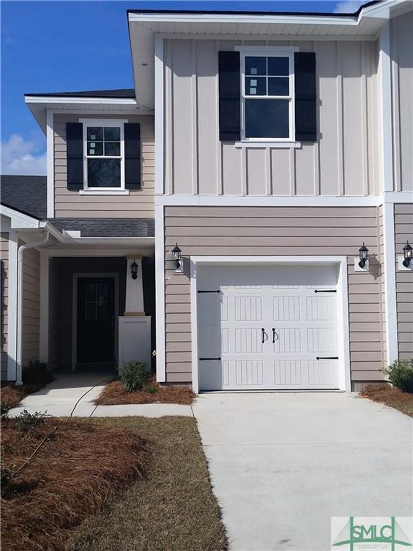 Richmond Hill House: 230 Lake Lily Dr.