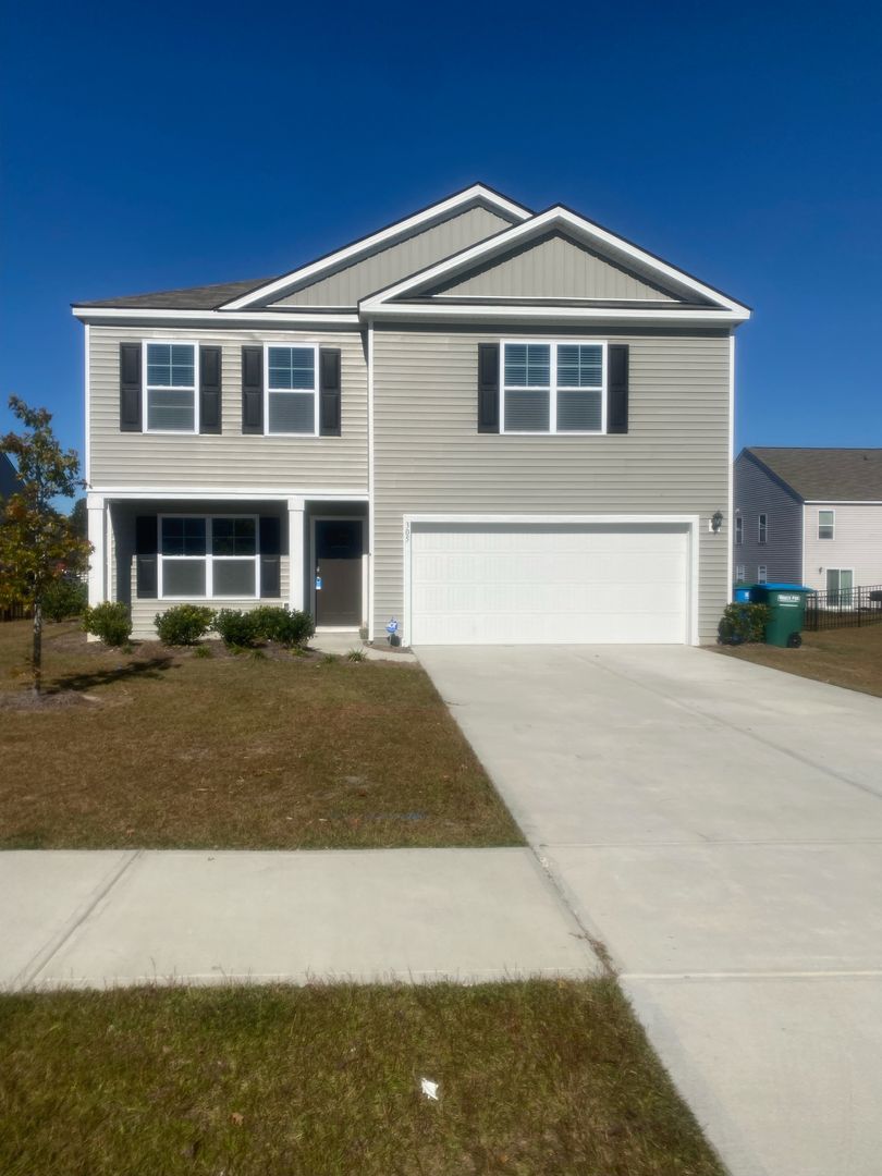 Rincon House: 305 Windmill Dr.