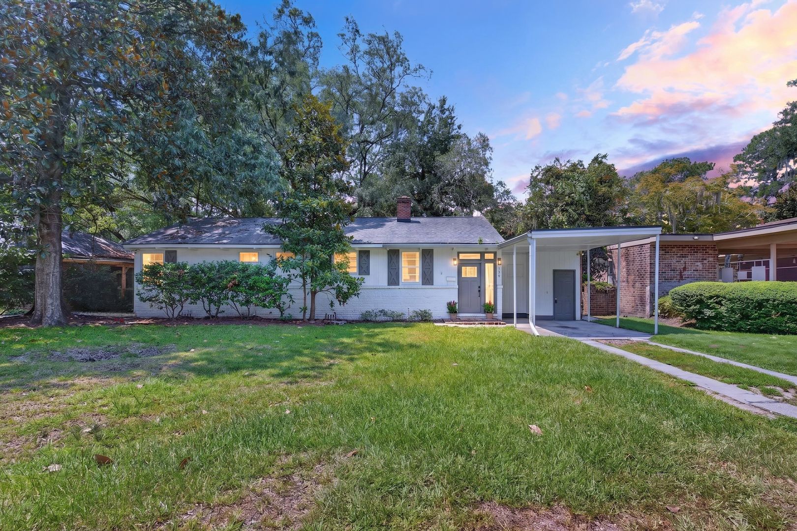 Savannah House: 137 Brandywine Rd.
