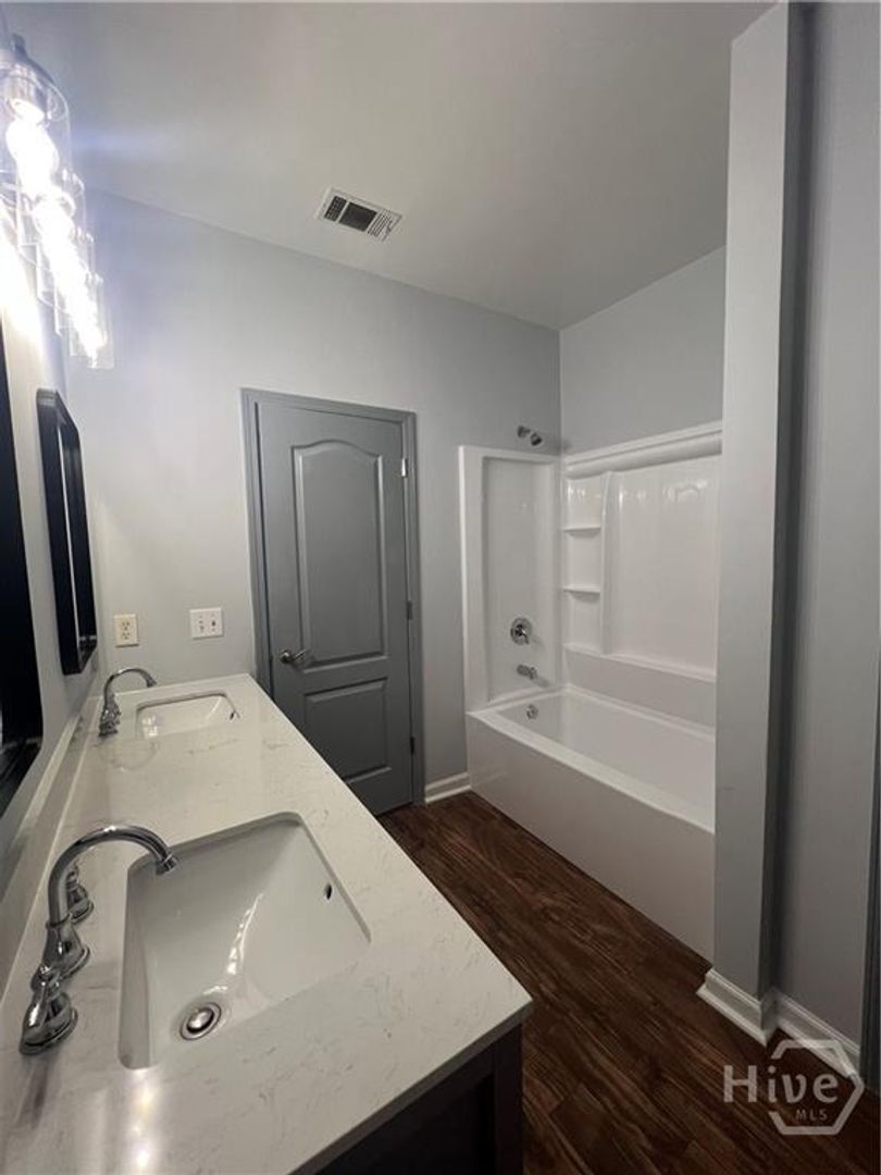 Savannah Townhome: 120 Reese Way