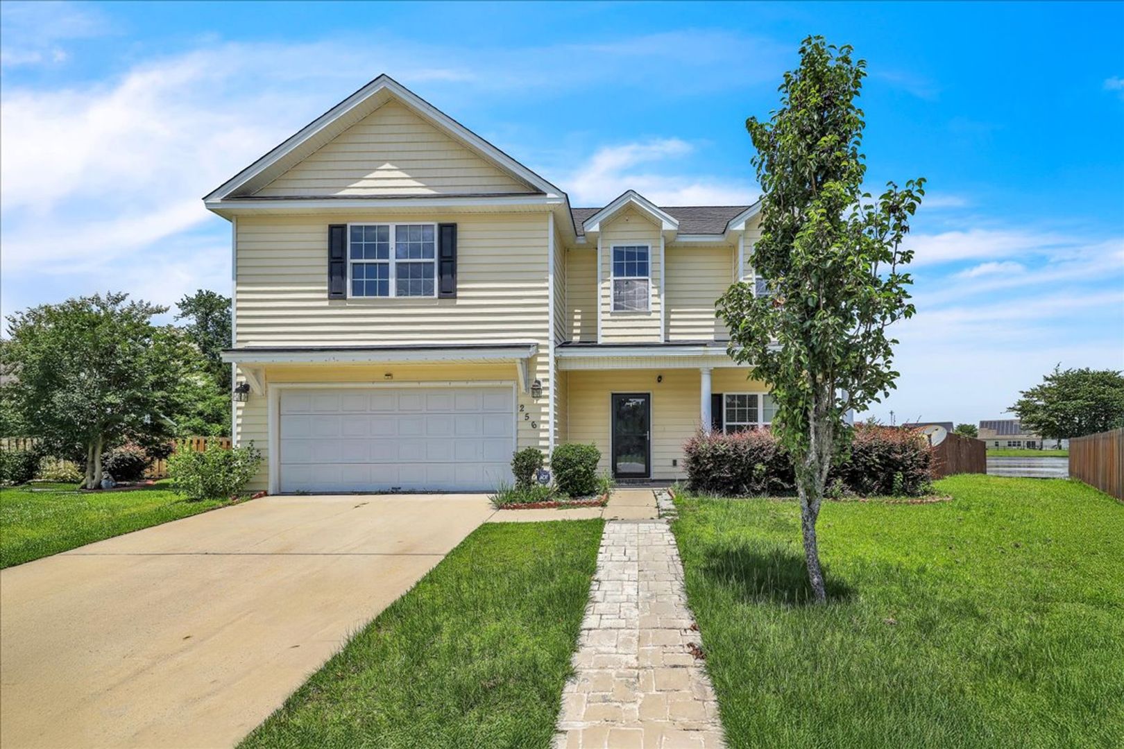 Richmond Hill House: 256 Savannah Lane