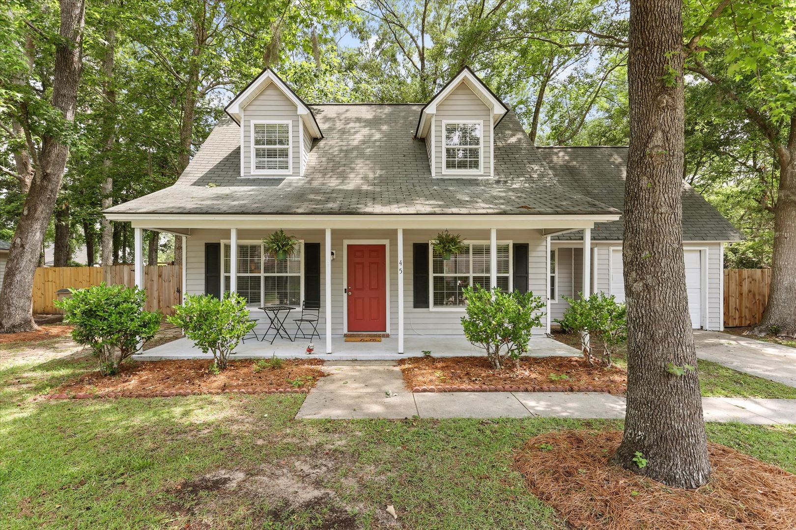 Richmond Hill House: 45 Egrets Nest Ln. E