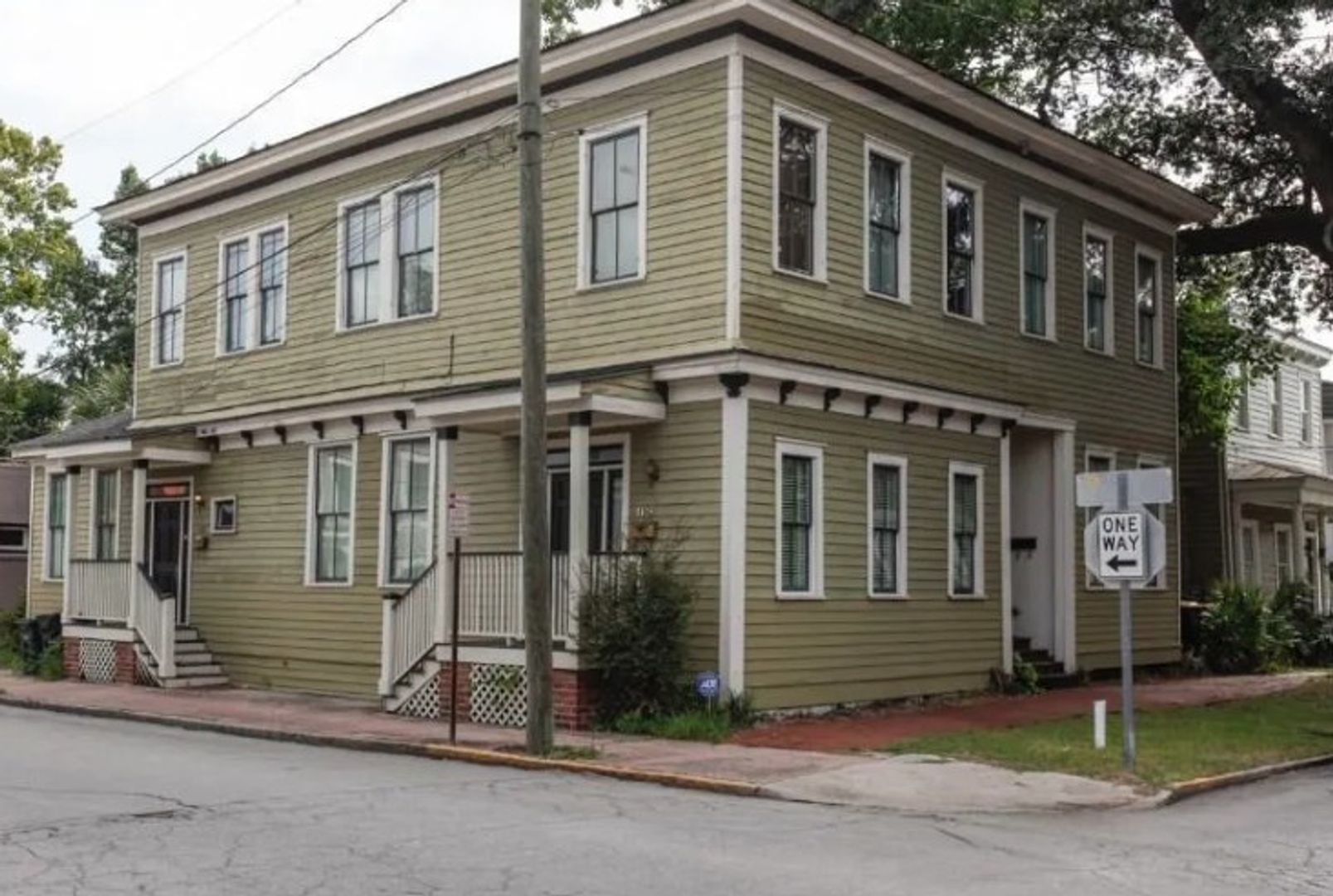 Savannah Condo: 1114 Lincoln Street