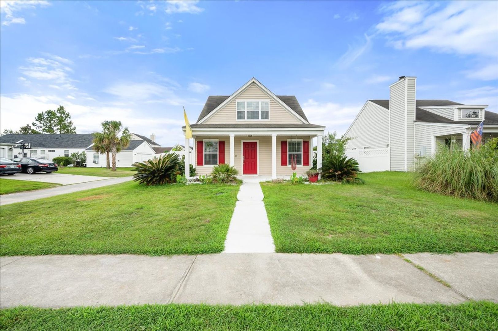 Savannah House: 17 Bushwood Dr.