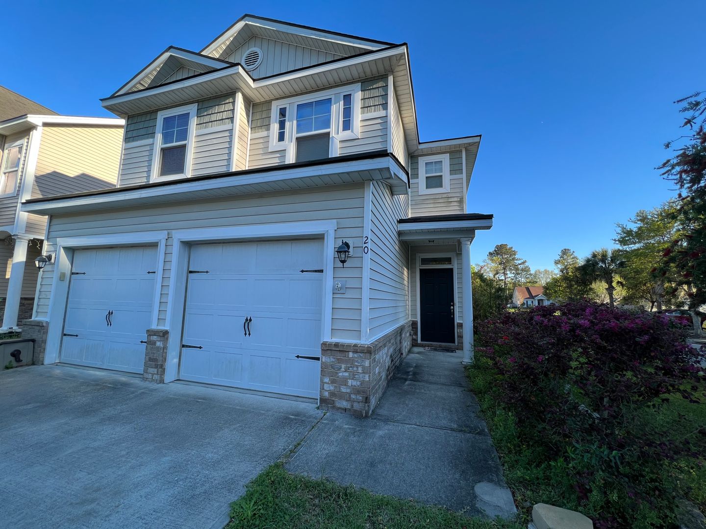 Richmond Hill House: 20 Summer Hill Way