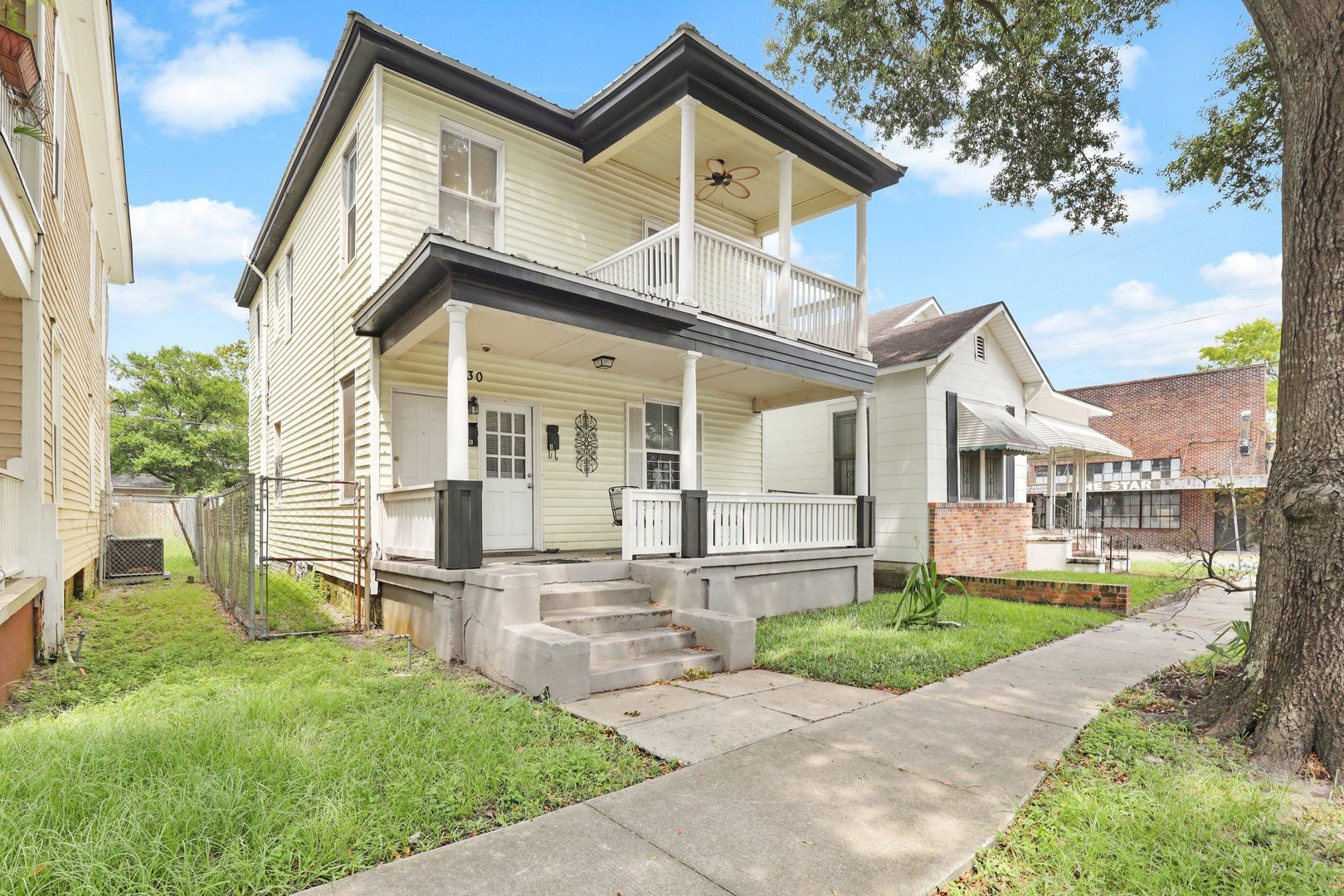 Savannah House: 530 E 35th Street Unit B