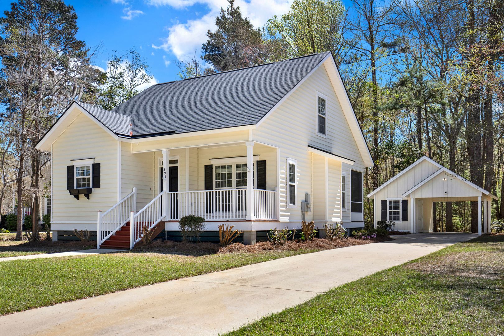 Richmond Hill House: 291 Landing Way