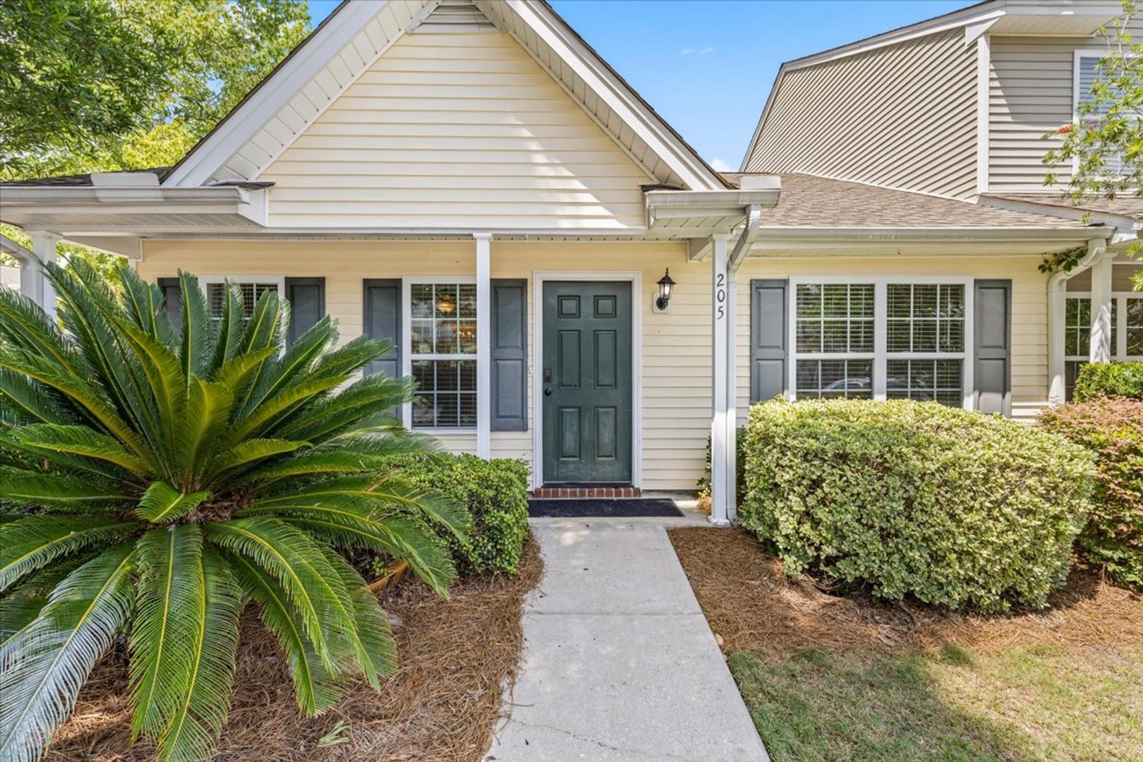 Pooler House: 205 Sonata Circle