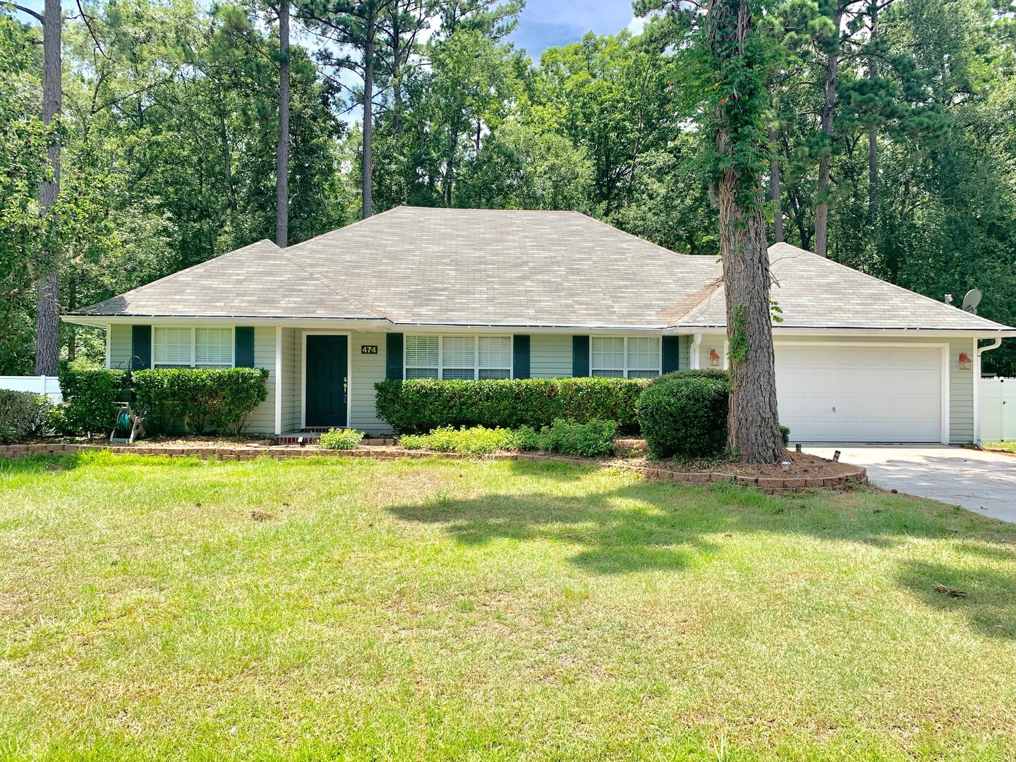 Richmond Hill House: 474 Hope Creek Dr.