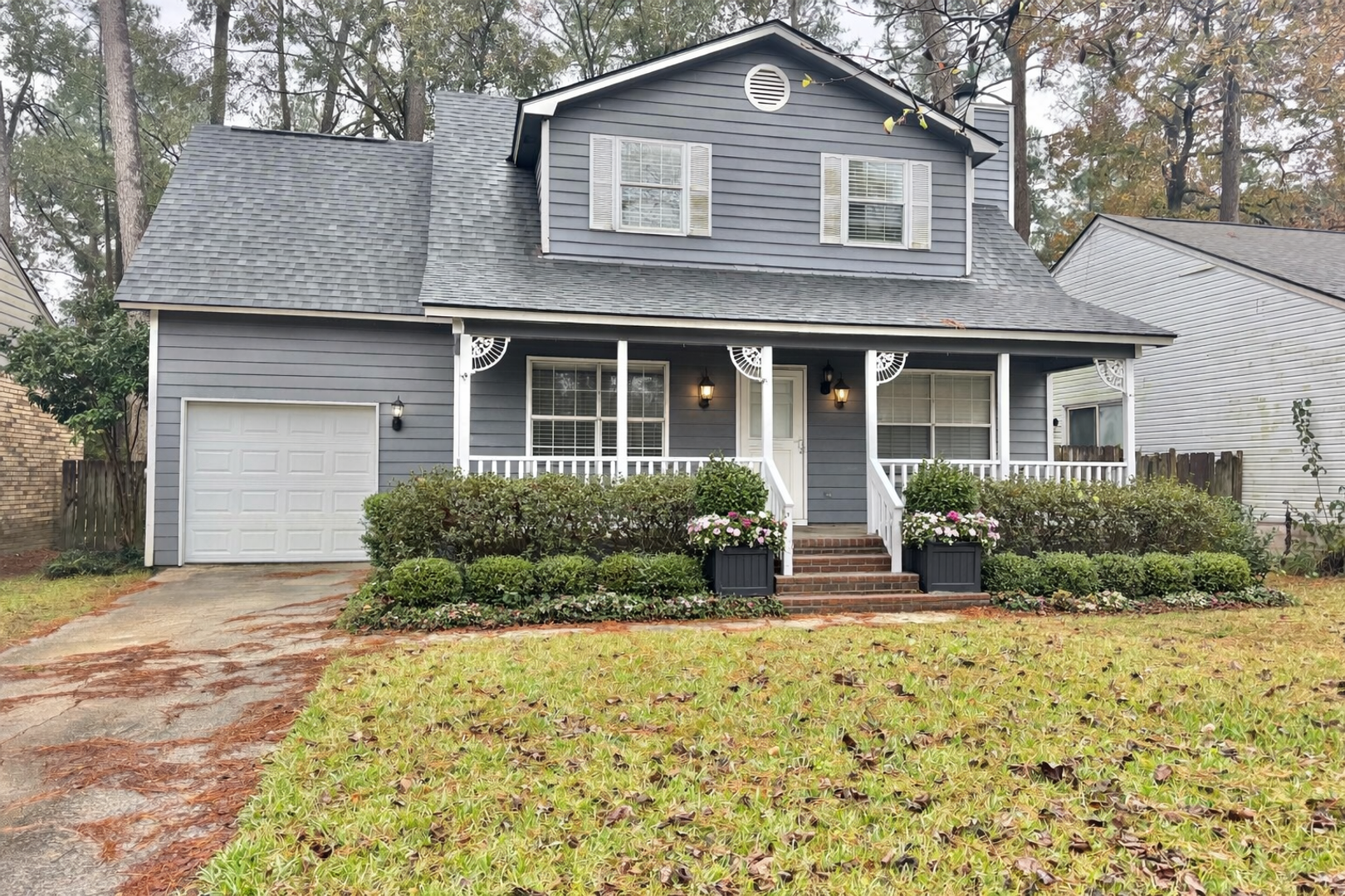 Savannah House: 121 Sugar Mill Circle