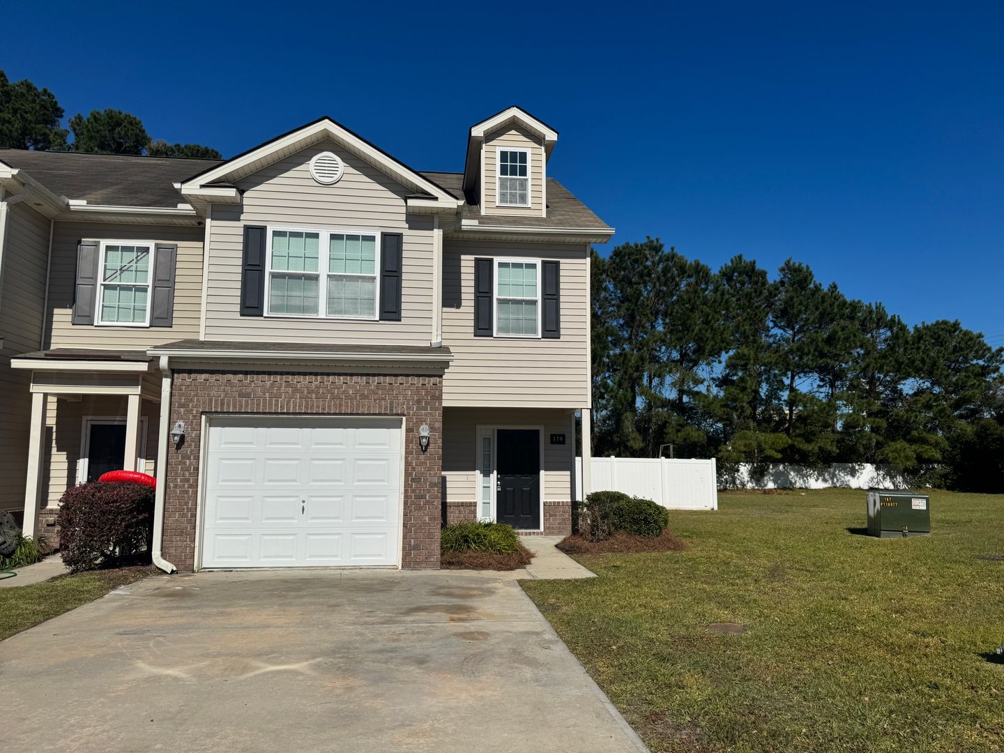 Richmond Hill House: 170 Canyon Oak Loop