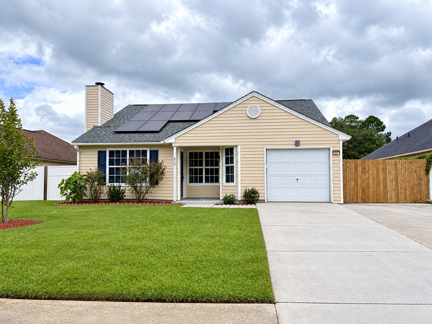 Savannah House: 212 Finn Circle