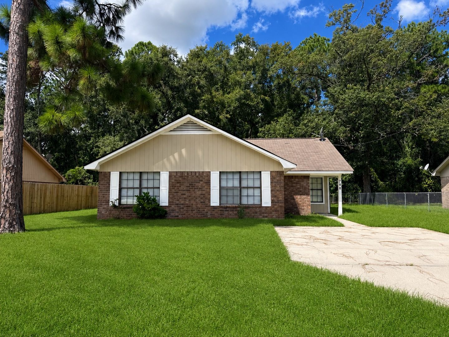 Hinesville House: 798 Madison Dr.
