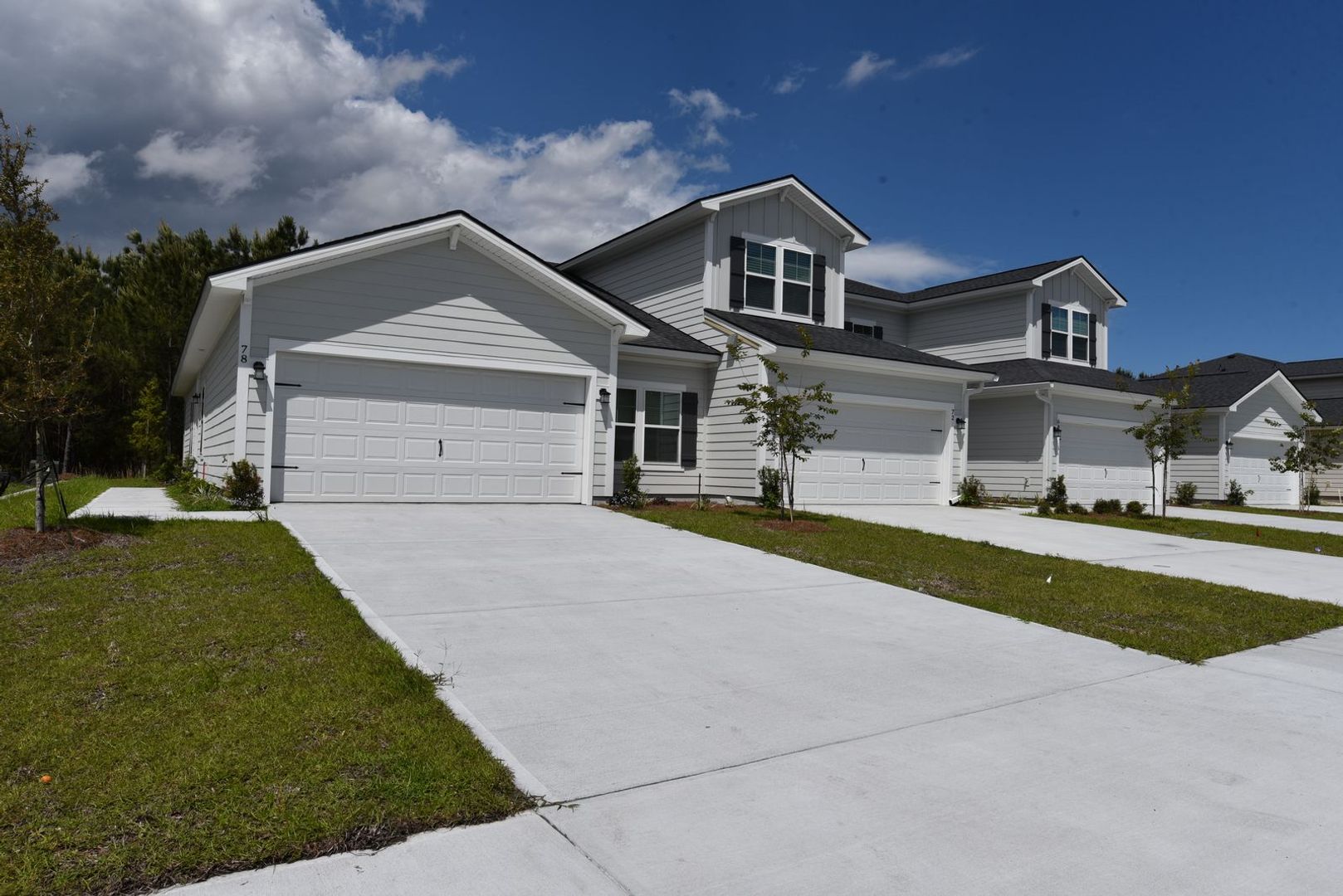 Richmond Hill House: 78 Small Pine Lane