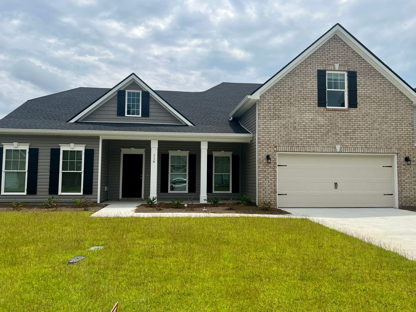 Savannah House: 116 Chalk Farm Way