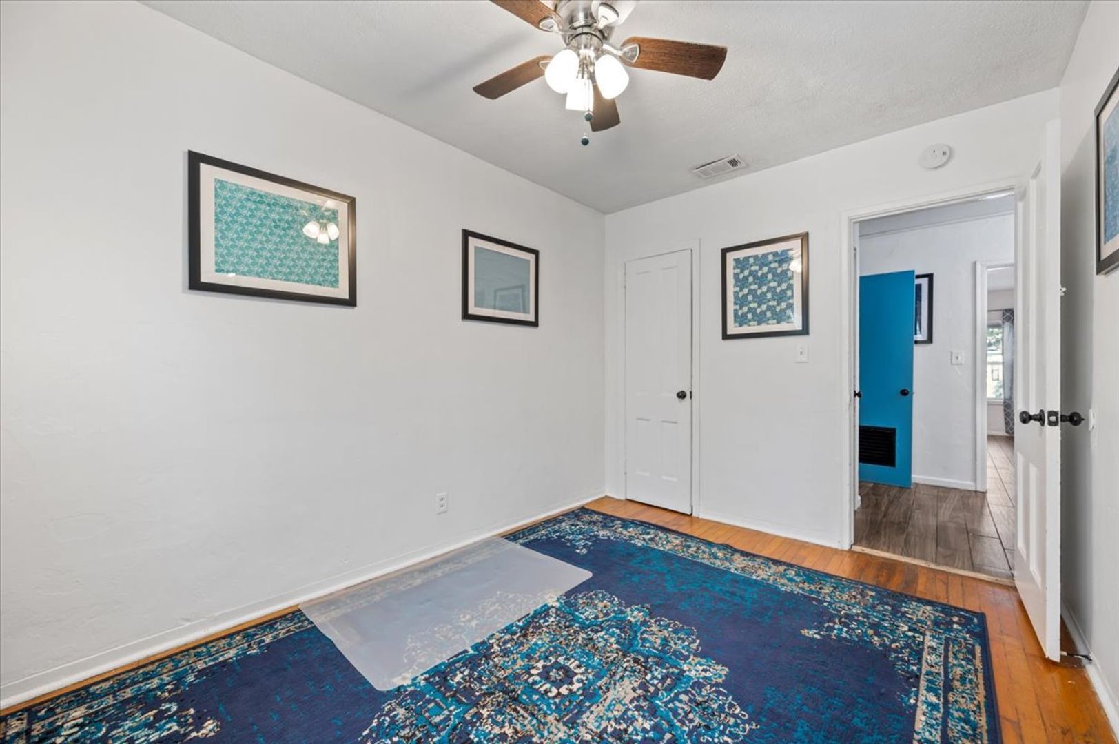 Savannah House: 1319 East 53rd St.